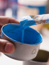 3 DIY tipy, ako si doma natrieť kovové predmety bez pomoci