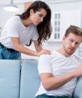 Když malá tajemství znamenají velký problém: Co je micro cheating?