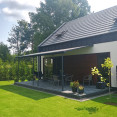 Prístrešky k domu: Praktické riešenie, ktoré zmení vzhľad aj funkčnosť vášho exteriéru