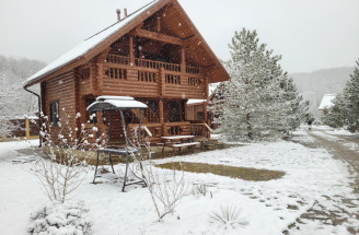 Drevený dom v zime: Tipy, ako zabrániť vlhkosti a stratám tepla