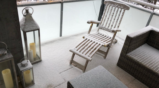 Starostlivosť o balkón v zime: Čo ho prekvapivo ničí viac než mráz?