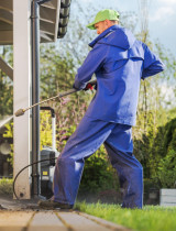 Ako a prečo je nevyhnutné po zime dôkladne vyčistiť fasádu?