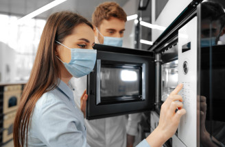 Sú mikrovlnky nebezpečné? Reálny problém mnohí ignorujú